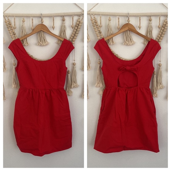 American Eagle Outfitters red mini dress cap sleeve bubble style open back 2 - Picture 1 of 16